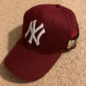 Gucci NY baseball cap butterfly